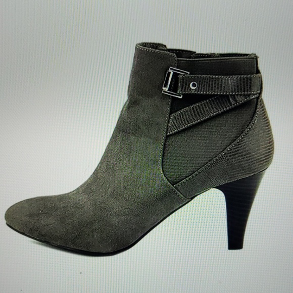 Karen Scott Ankle Bootie (BRAND NEW!!!) - Picture 2 of 3